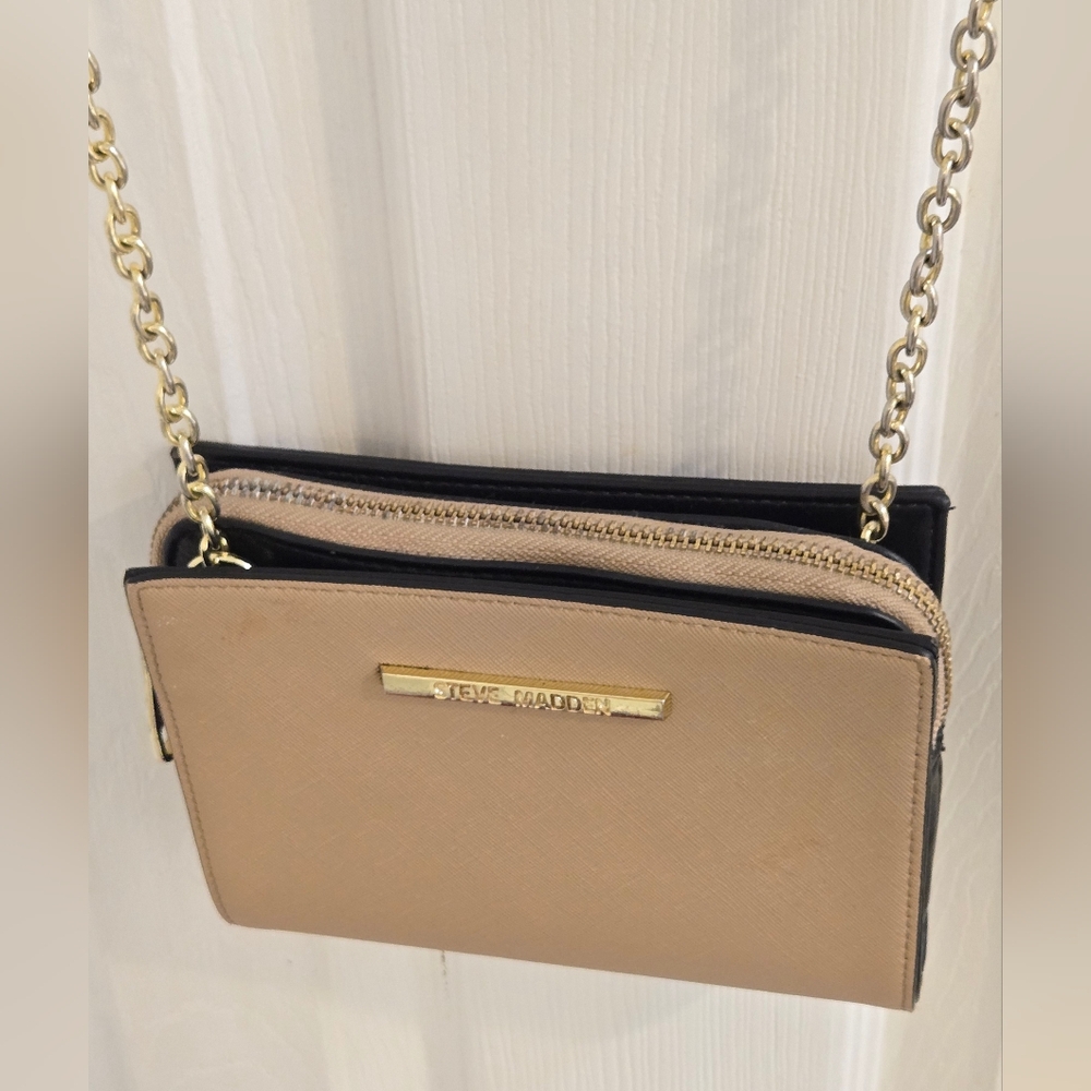 Steve Madden Crossbody Handbag - Picture 15 of 16